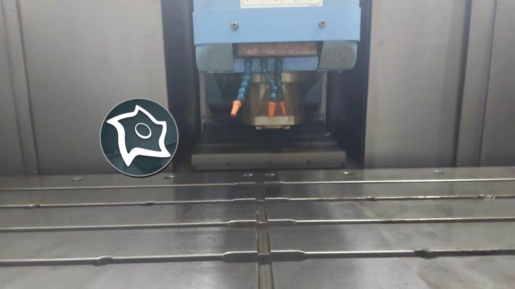 Вертикально-фрезерный станок с ЧПУ MAZAK VTC 30 C-ID15801