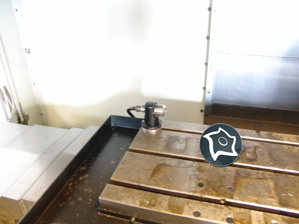 Вертикально-фрезерный станок с ЧПУ MIKRON VCE 750-ID15959