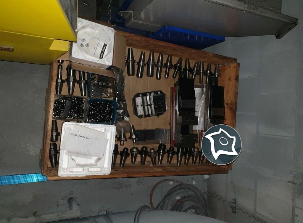 Вертикально-фрезерный станок с ЧПУ MIKRON VCP 1000-ID15732