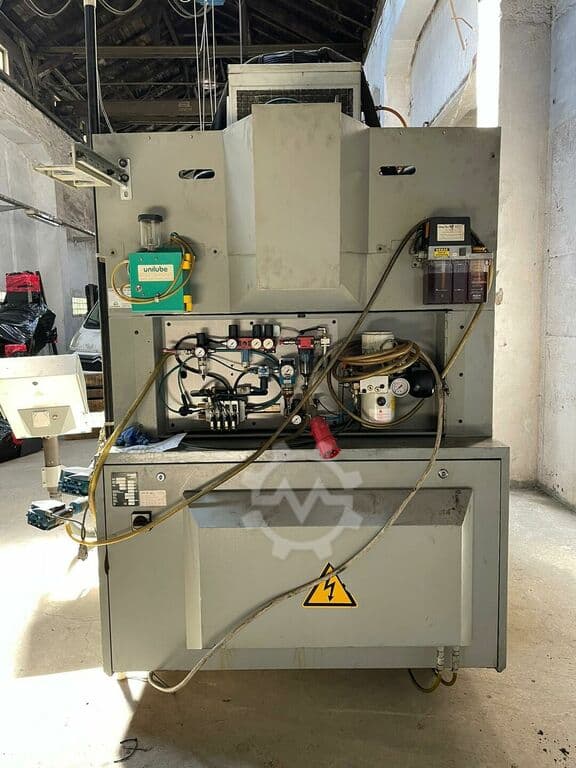 Вертикально-фрезерный станок с ЧПУ Mikron VCP 600-ID14990