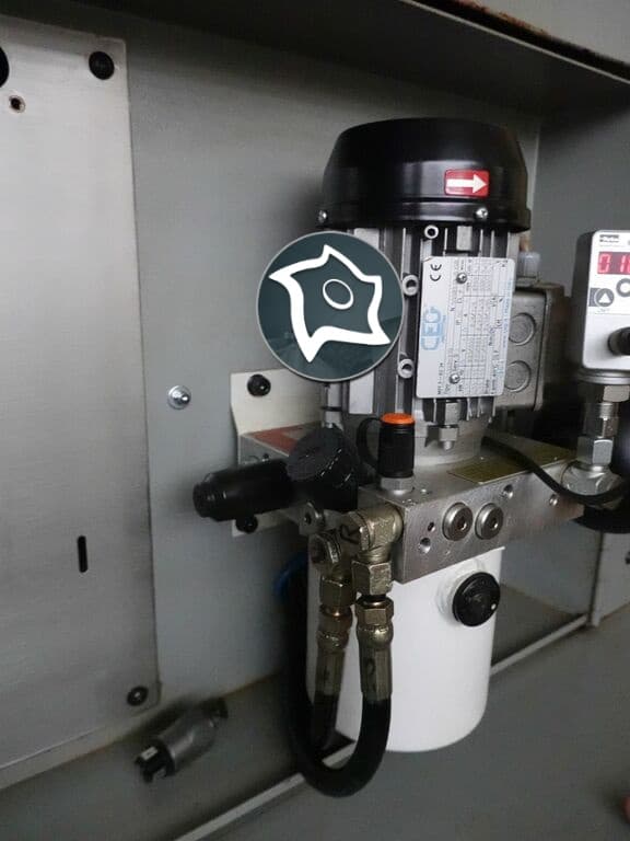 Вертикально-фрезерный станок с ЧПУ MIKRON VCP 600-ID15710