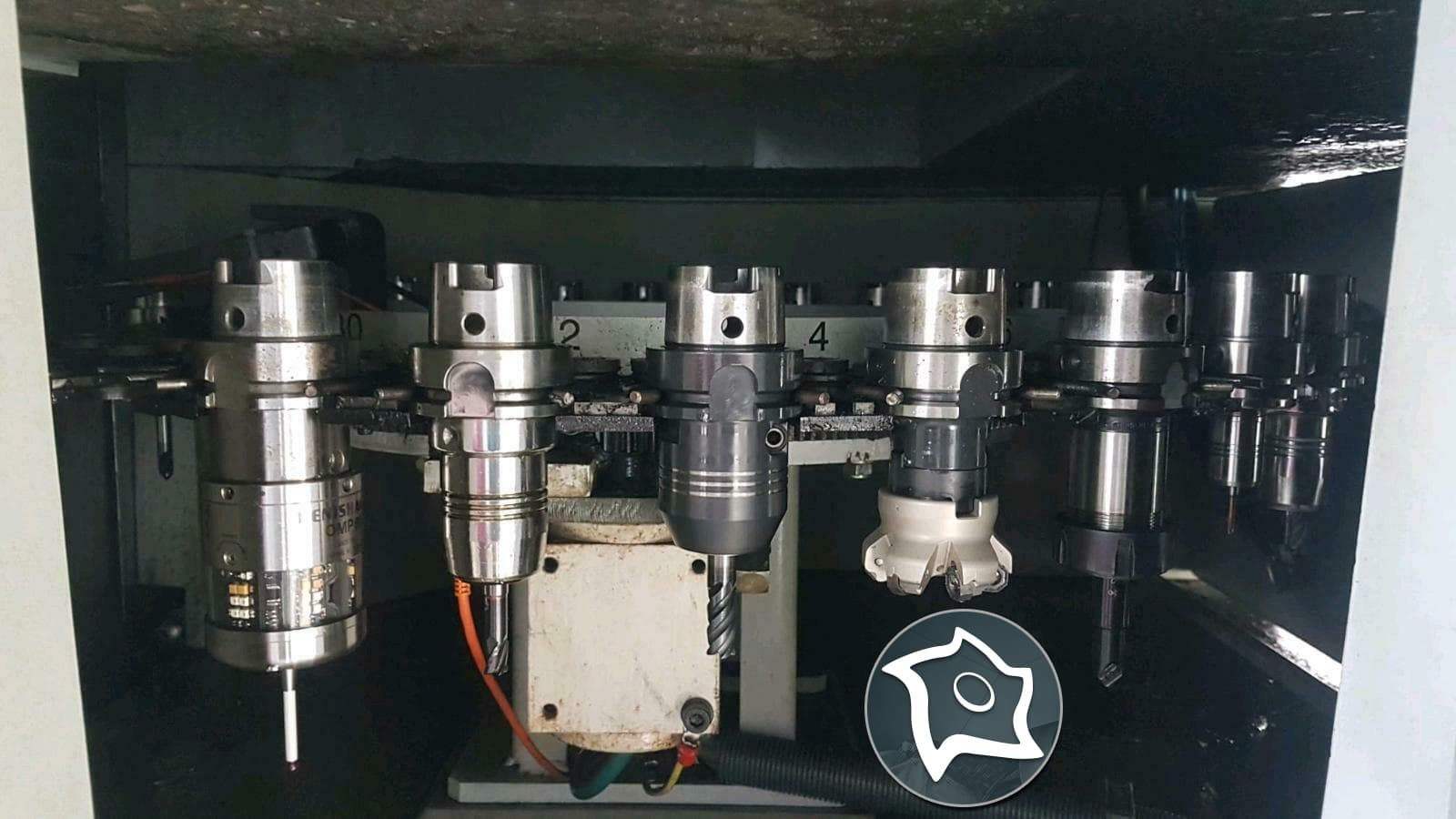 Вертикально-фрезерный станок с ЧПУ Mikron VCP 600-ID15765