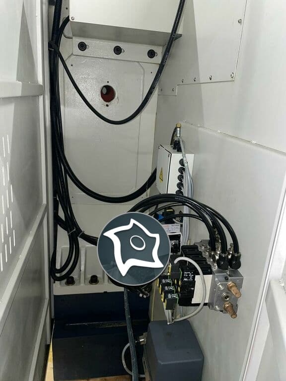 Вертикально-фрезерный станок с ЧПУ Spinner MVC 1100-ID15575