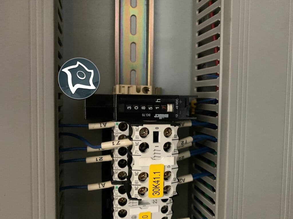 Вертикально-фрезерный станок с ЧПУ SPINNER VC 810-ID15775