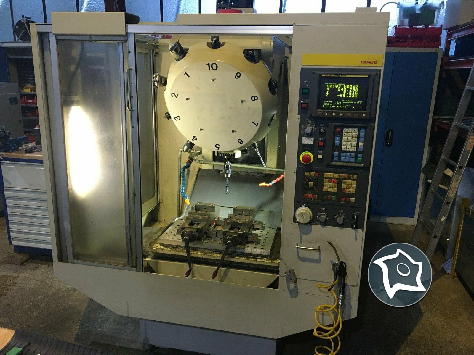 Вертикально-фрезерный станок с ЧПУ Stama MC 010-ID14326