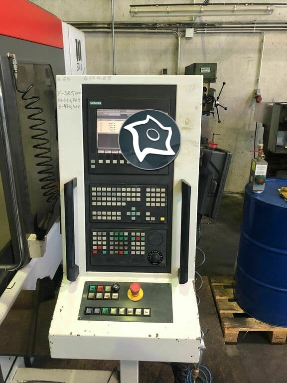 Вертикально-фрезерный станок с ЧПУ Stama MC 540 Single-ID12375