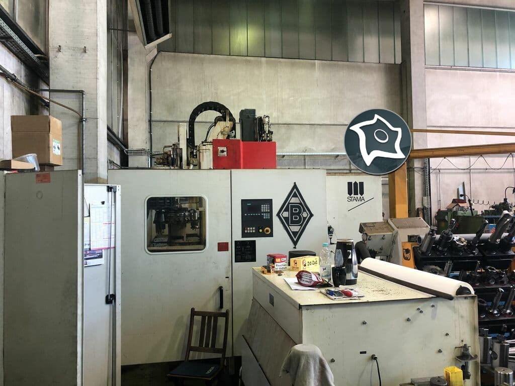 Вертикально-фрезерный станок с ЧПУ Stama MC 540 Single-ID12375