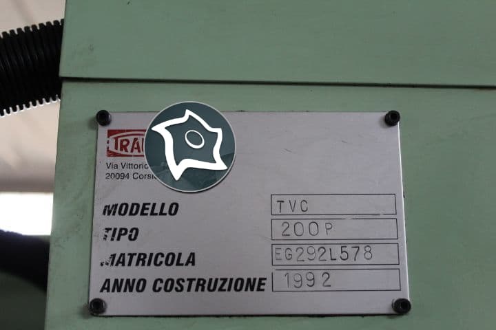 Вертикально-фрезерный станок с ЧПУ Traub TVC 200P S/N-ID12438