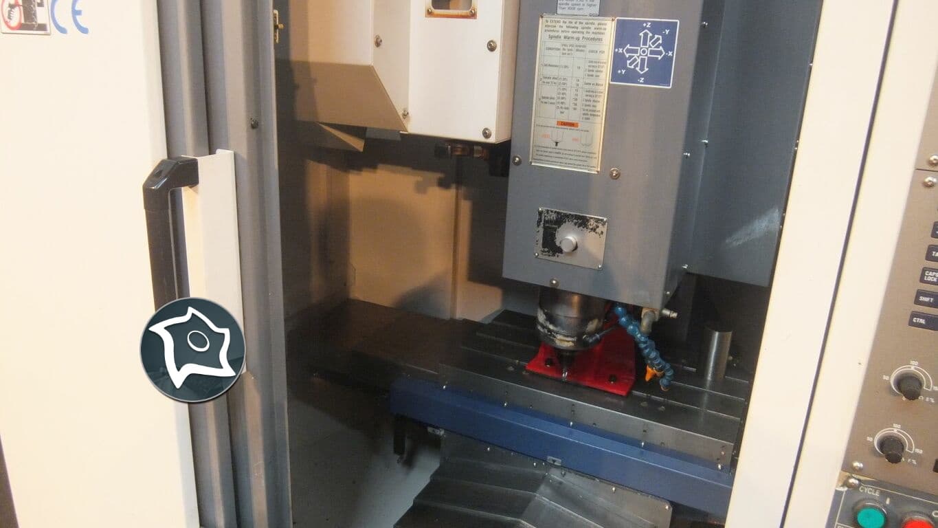 Вертикально-фрезерный станок с ЧПУ YCM XV 560A-ID14331