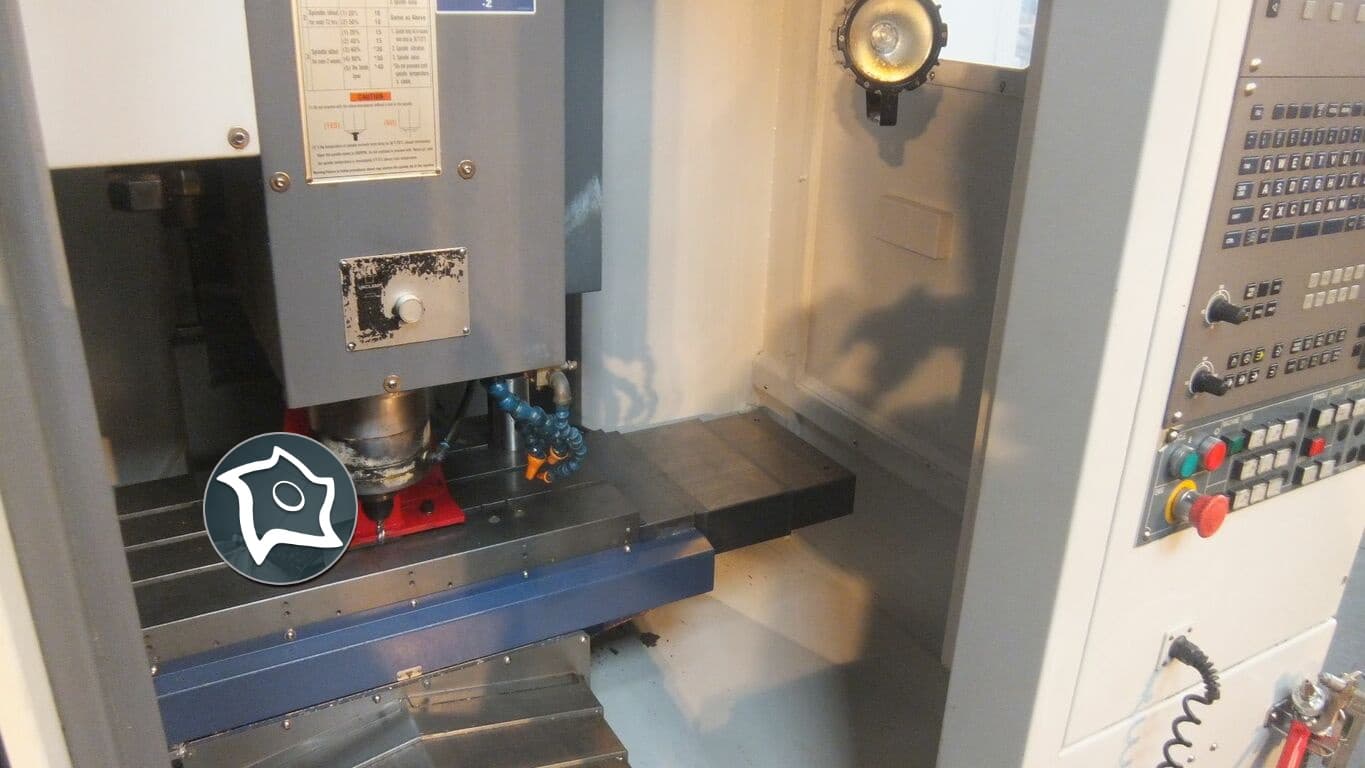 Вертикально-фрезерный станок с ЧПУ YCM XV 560A-ID14331