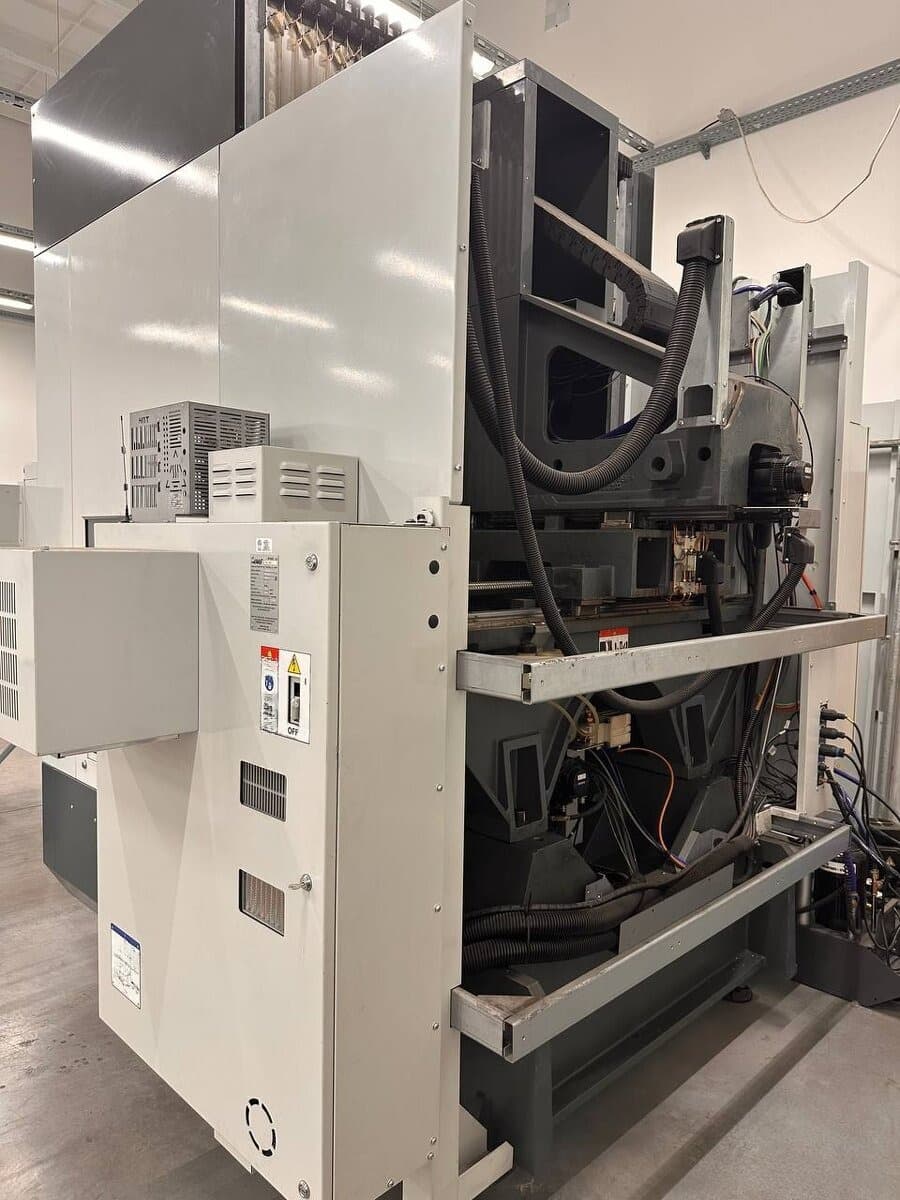 Вертикальные обрабатывающие центры HAAS UMC-750-ID17227