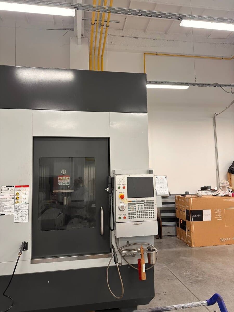 Вертикальные обрабатывающие центры HAAS UMC-750-ID17227