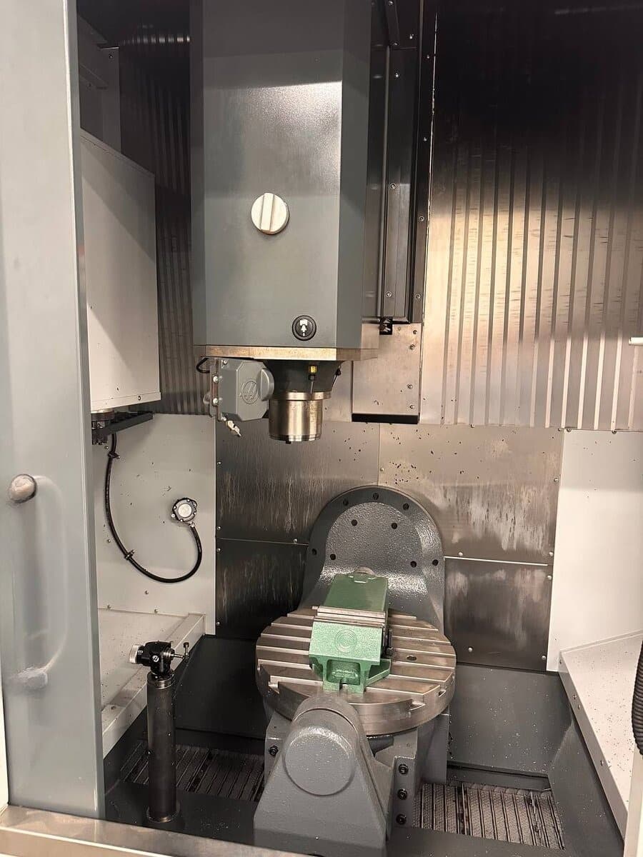 Вертикальные обрабатывающие центры HAAS UMC-750-ID17227