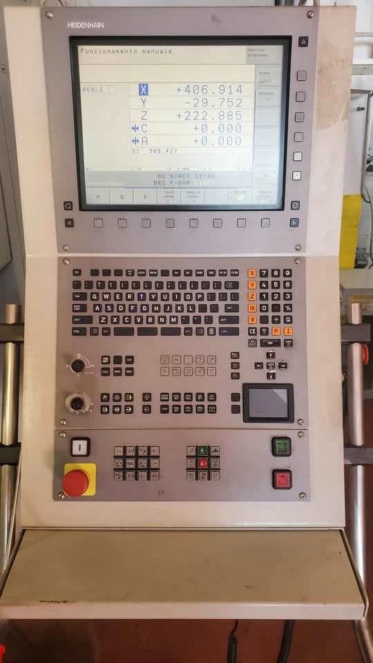 Вертикальный 5-осевой обрабатывающий центр Hardinge XR 600-ID17761