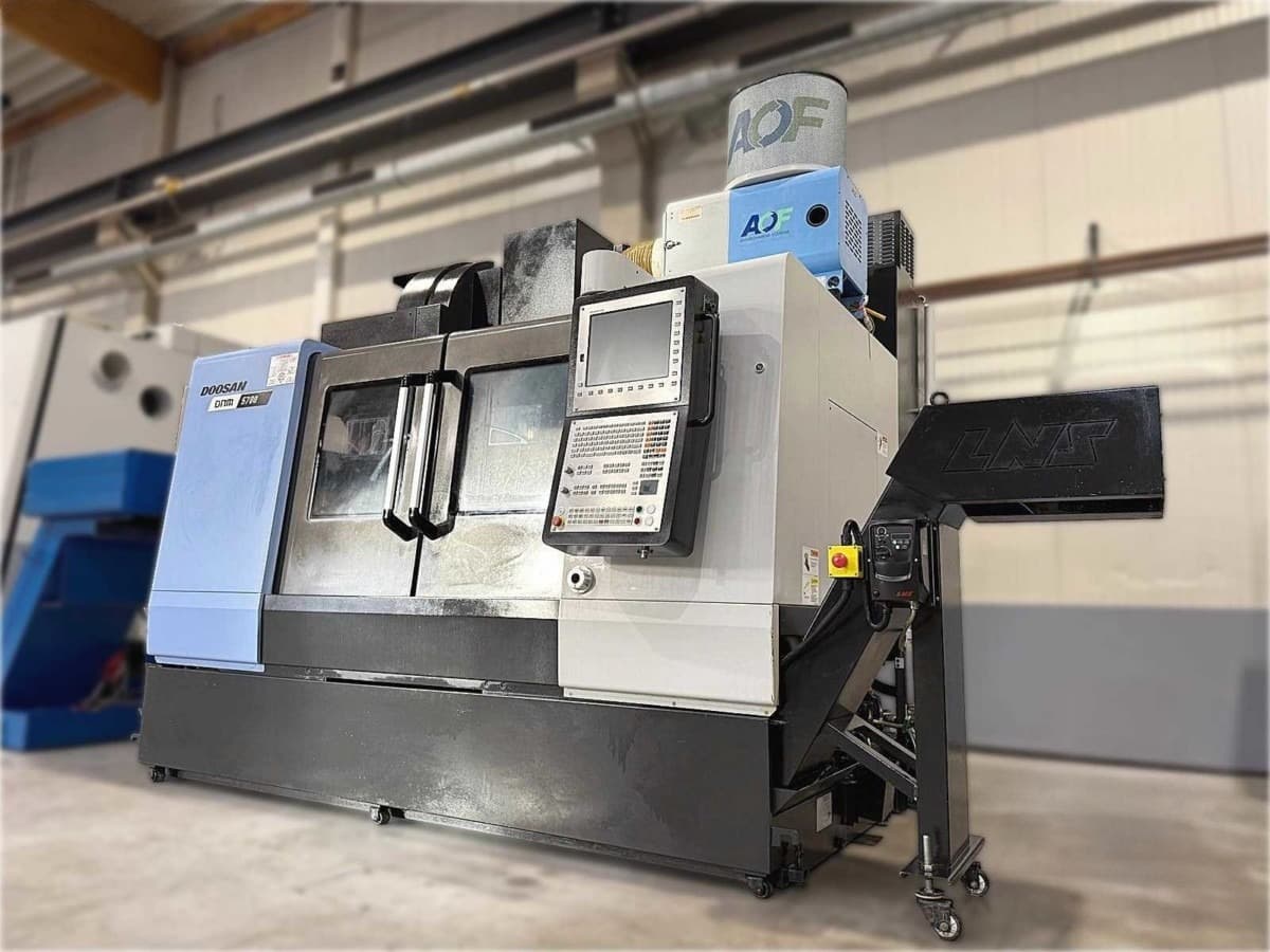 Вертикальный фрезерный обрабатывающий центр с ЧПУ DOOSAN DNM 5700-ID18013
