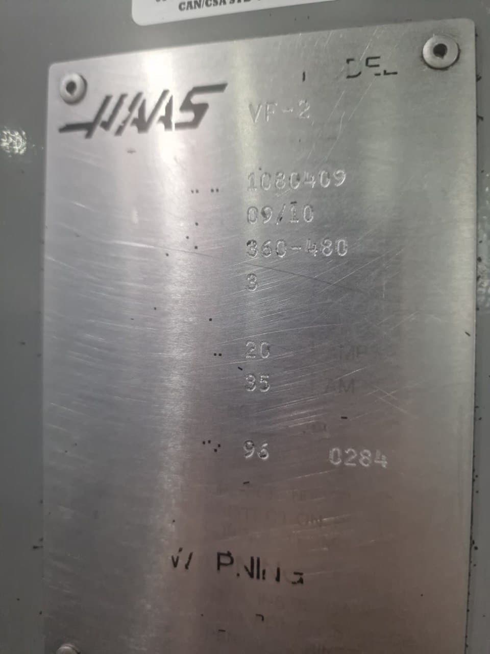 Вертикальный фрезерный обрабатывающий центр с ЧПУ HAAS VF-2 -ID17979
