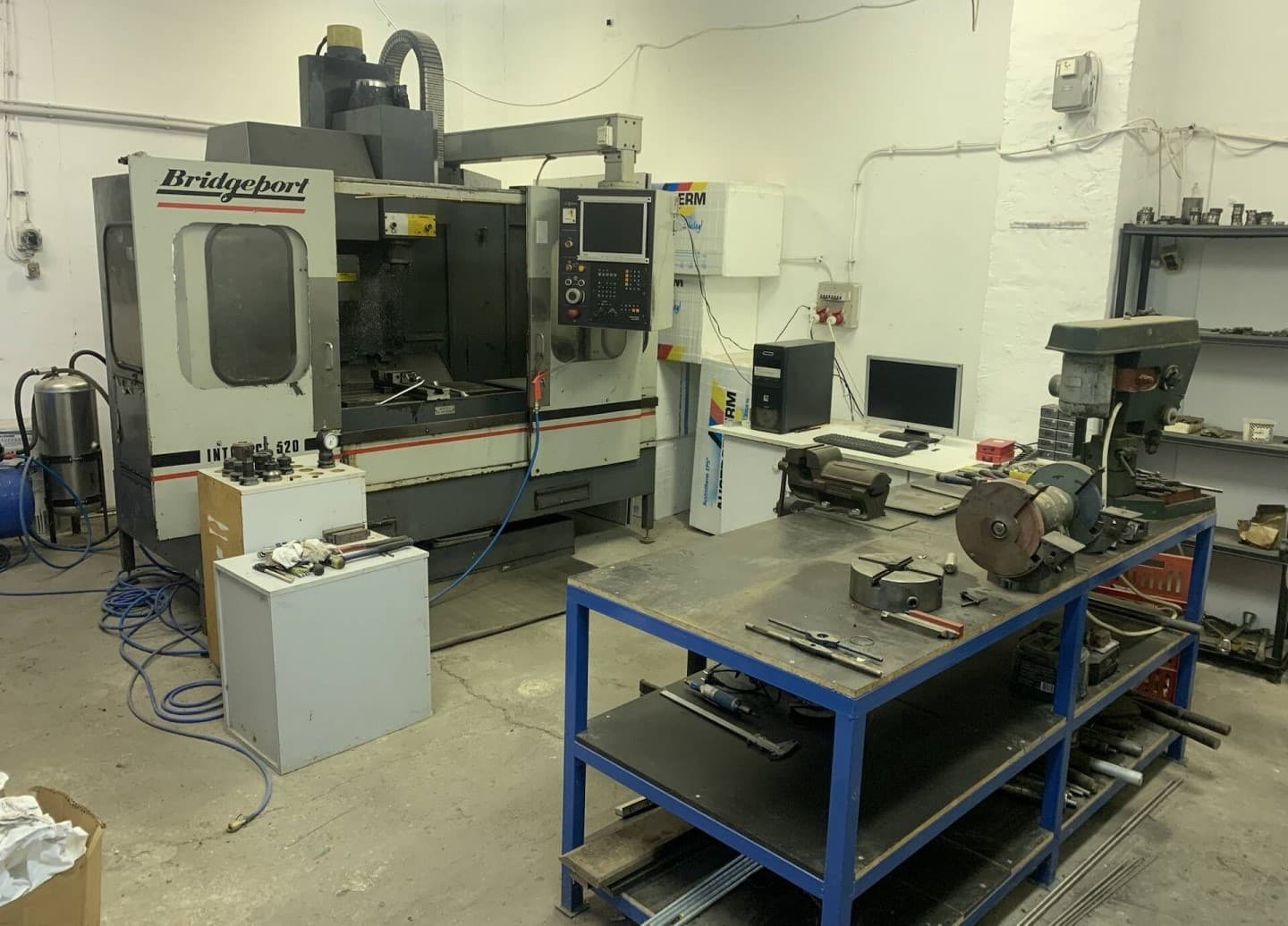 Вертикальный обрабатывающий центр Bridgeport Interact 520 I-ID17067