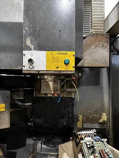 Вертикальный обрабатывающий центр BRIDGEPORT INTERACT 520 В -ID17069