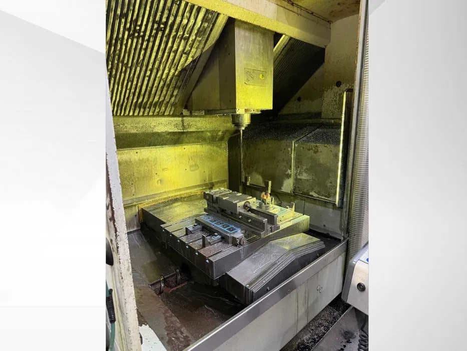 Вертикальный обрабатывающий центр DMG DECKEL MAHO DMC 64 V -ID17786