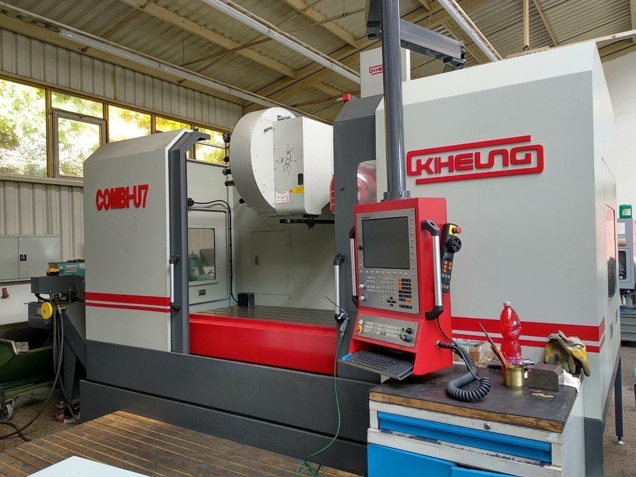 Вертикальный обрабатывающий центр KIHEUNG COMBI-U7-ID17378