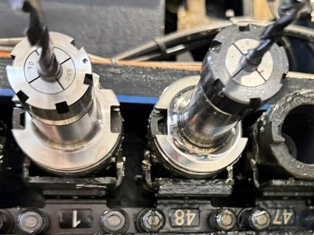 ВЕРТИКАЛЬНЫЙ ОБРАБАТЫВАЮЩИЙ ЦЕНТР Mazak CV5-500-ID17325