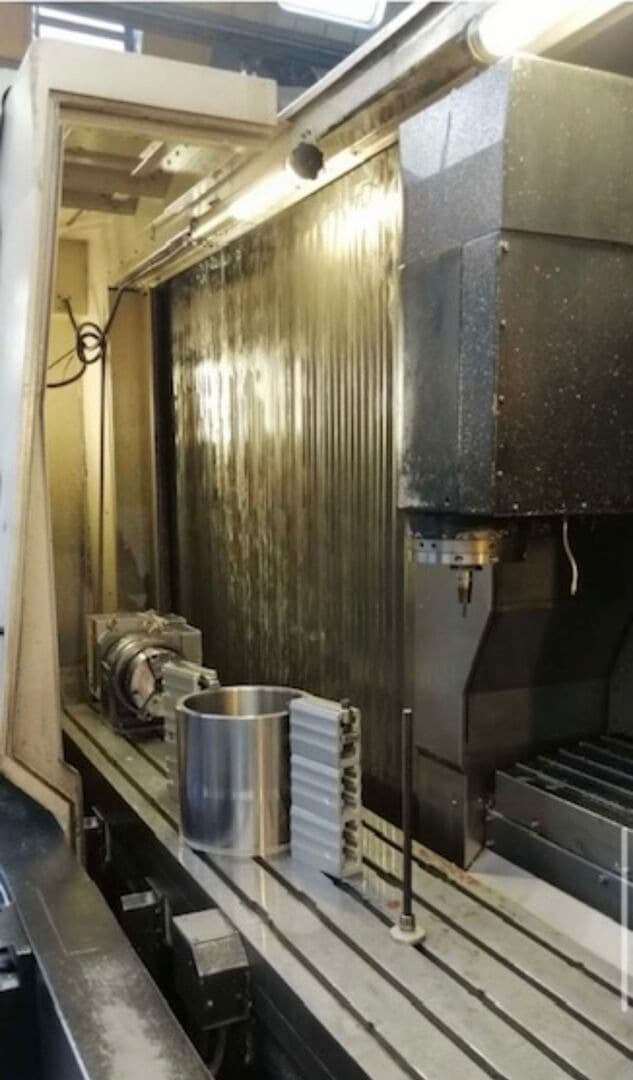 Вертикальный обрабатывающий центр Mazak SVC-2000L/120-ID17182