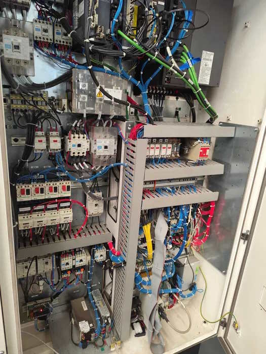 Вертикальный обрабатывающий центр Mazak VCN 530C-ID17706