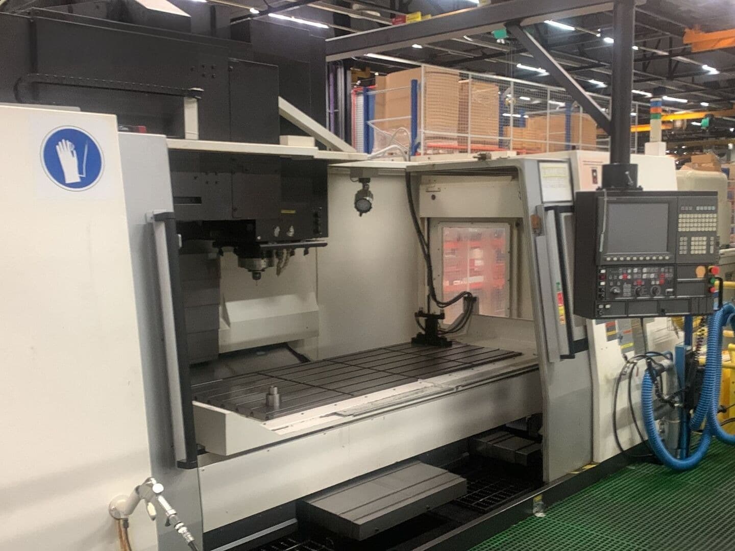 Вертикальный обрабатывающий центр Okuma Millac 852 VII-ID18000