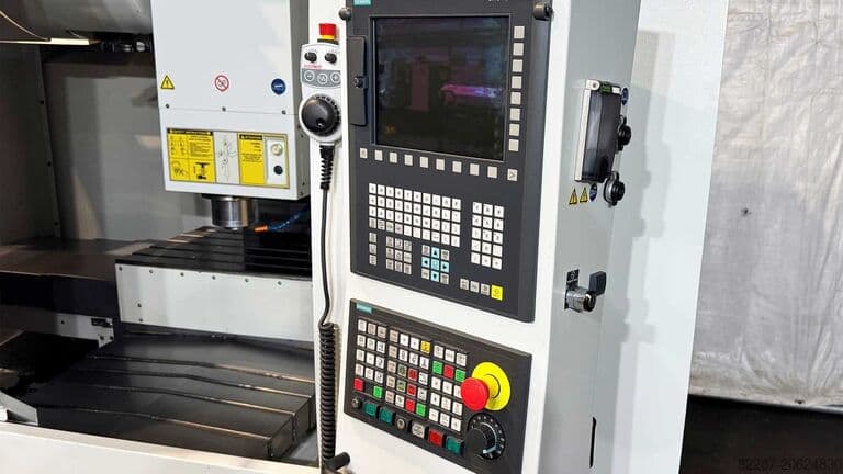 Вертикальный обрабатывающий центр ROMI D800-ID17853