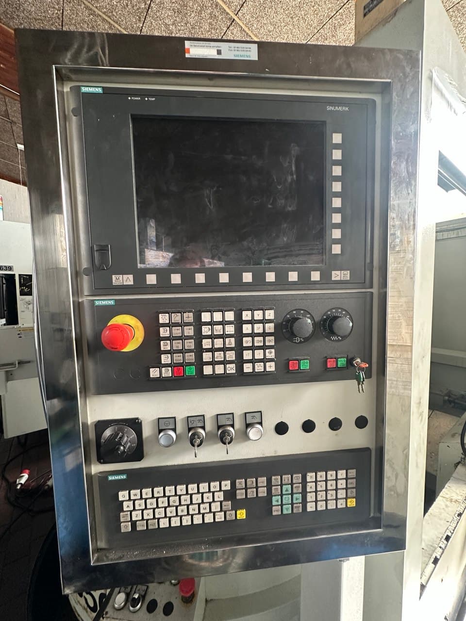 Вертикальный обрабатывающий центр с ЧПУ (2-палетный) SPINNER MC 650 P-ID17870