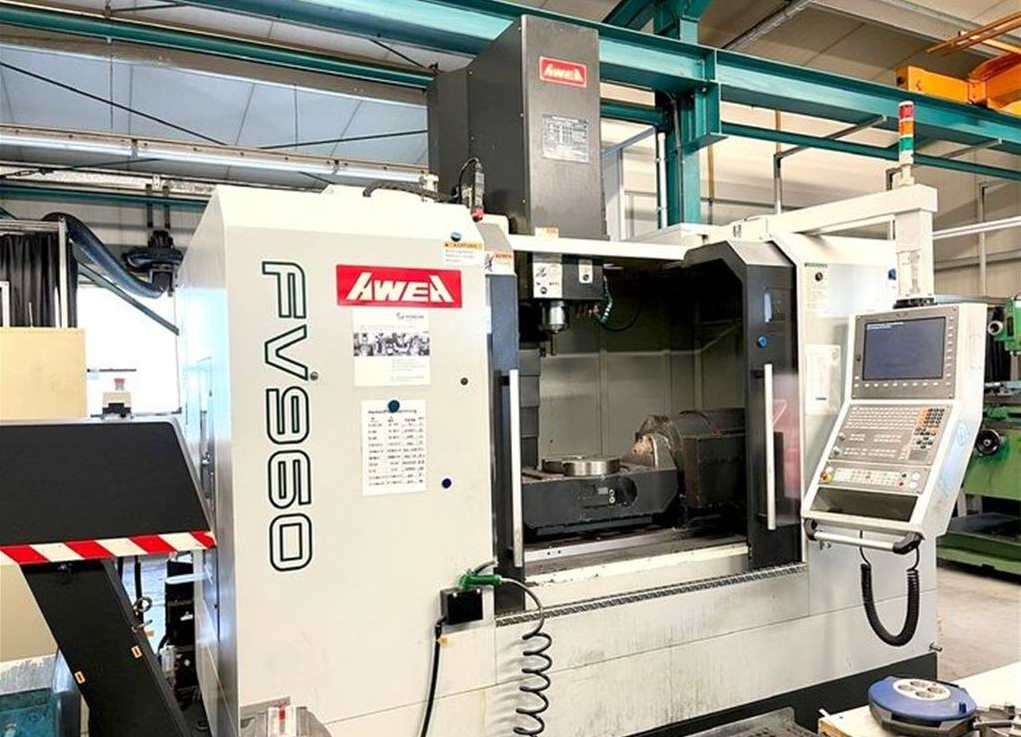 Вертикальный обрабатывающий центр с ЧПУ AWEA FV 960-ID17447