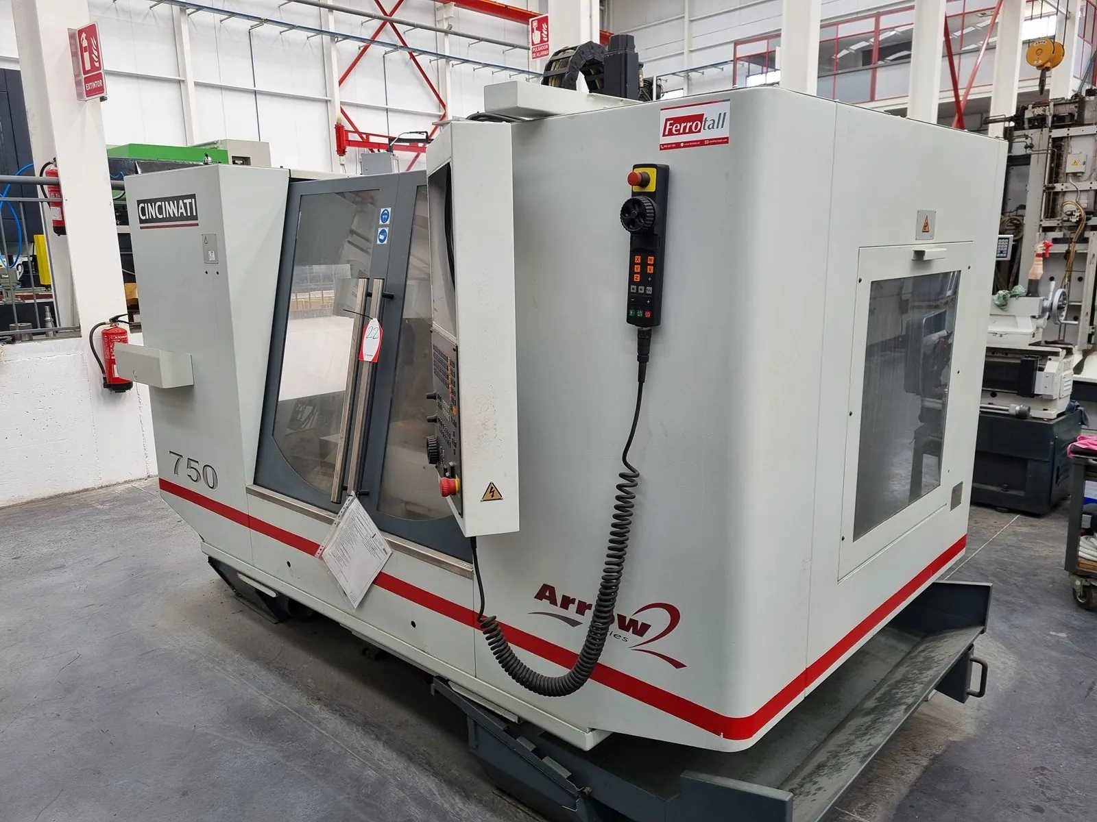 Вертикальный обрабатывающий центр с ЧПУ CINCINNATI ARROW 750 N — 2003 г.-ID17319