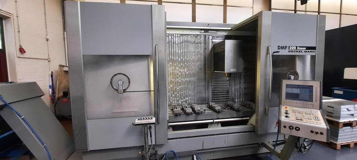 Вертикальный обрабатывающий центр с ЧПУ Deckel Maho DMF 220 Linear-ID17935