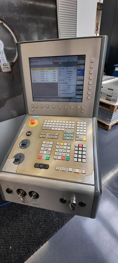Вертикальный обрабатывающий центр с ЧПУ Deckel Maho DMF 220 Linear-ID17935