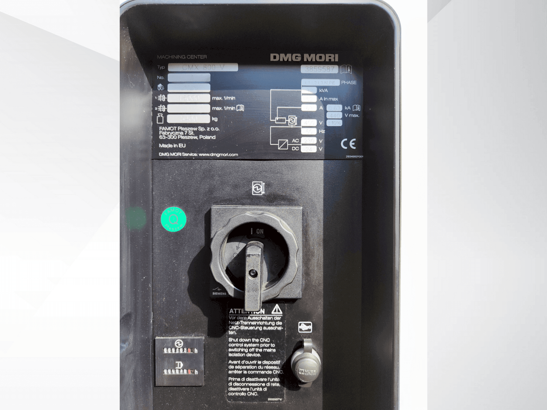 Вертикальный обрабатывающий центр с ЧПУ DMG MORI CMX 800 V-ID17033