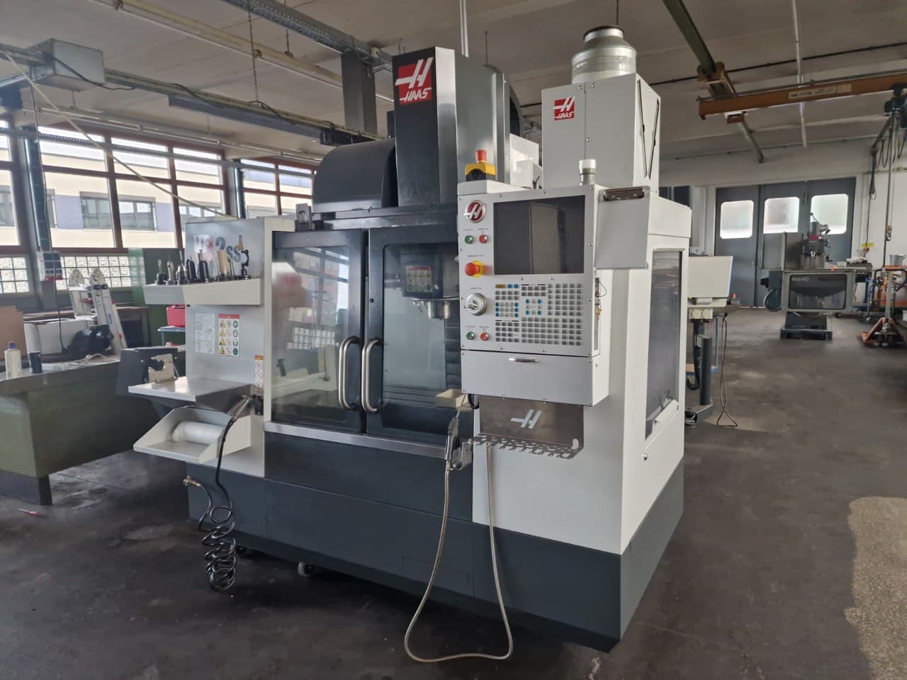 Вертикальный обрабатывающий центр с ЧПУ HAAS VF-2SS-ID17871