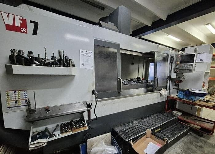 Вертикальный обрабатывающий центр с ЧПУ Haas VF-7/40 -ID17432