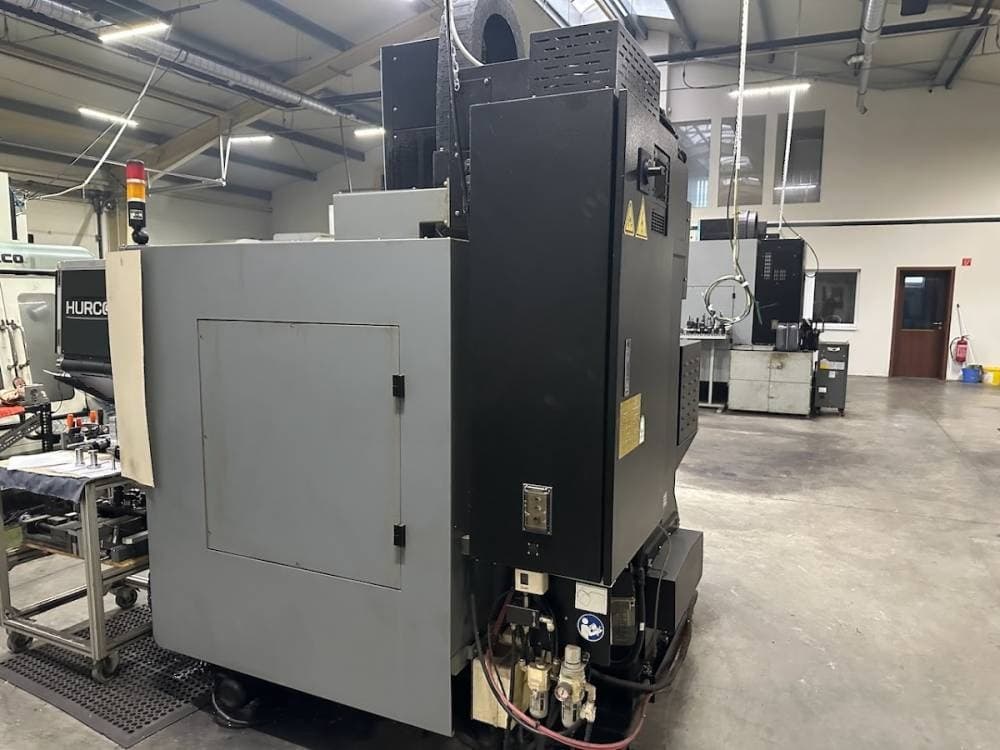 Вертикальный обрабатывающий центр с ЧПУ HURCO VM 10i-ID17484