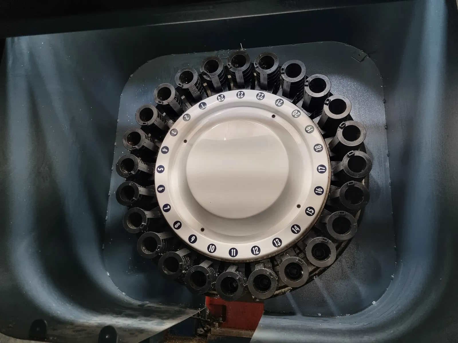 Вертикальный обрабатывающий центр с ЧПУ JOHNFORD SUPER VERTICAL SV 41 — 2007 г.-ID17320