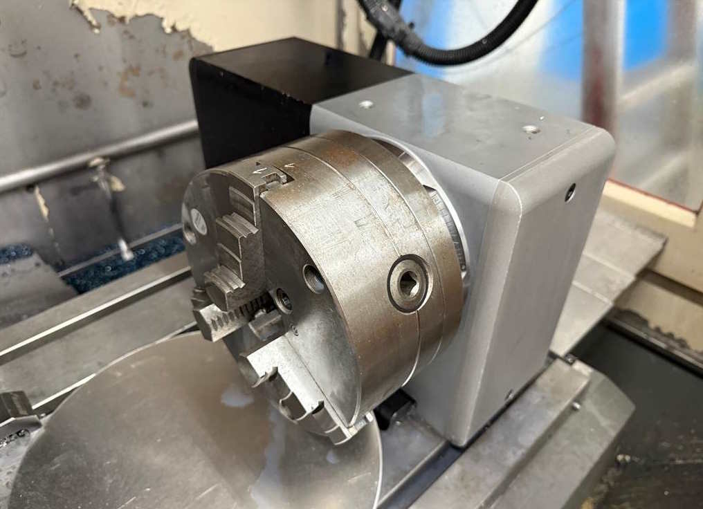 Вертикальный обрабатывающий центр с ЧПУ KONDIA A 10-ID17440