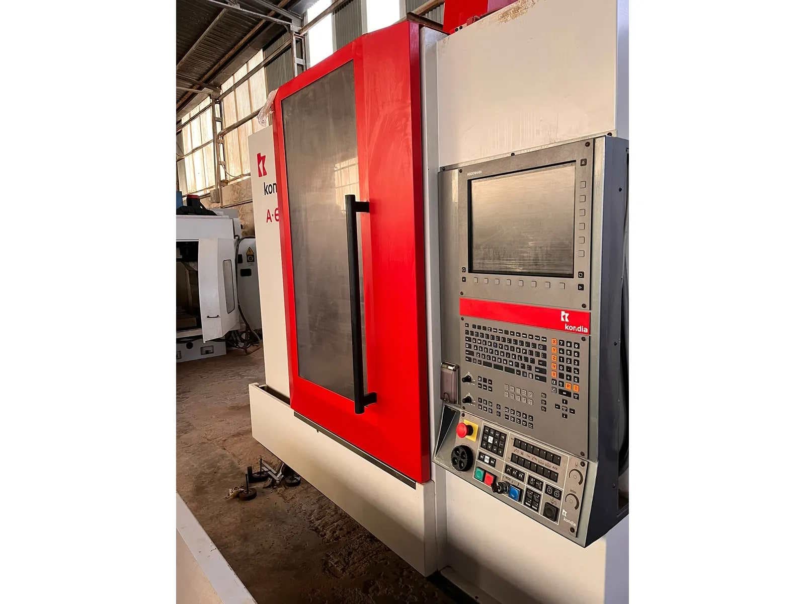 Вертикальный обрабатывающий центр с ЧПУ KONDIA A 6 CNC-ID17317