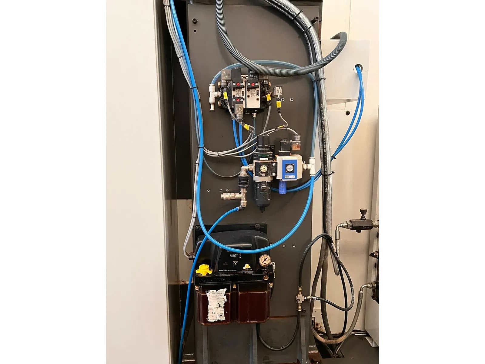 Вертикальный обрабатывающий центр с ЧПУ KONDIA A 6 CNC-ID17317