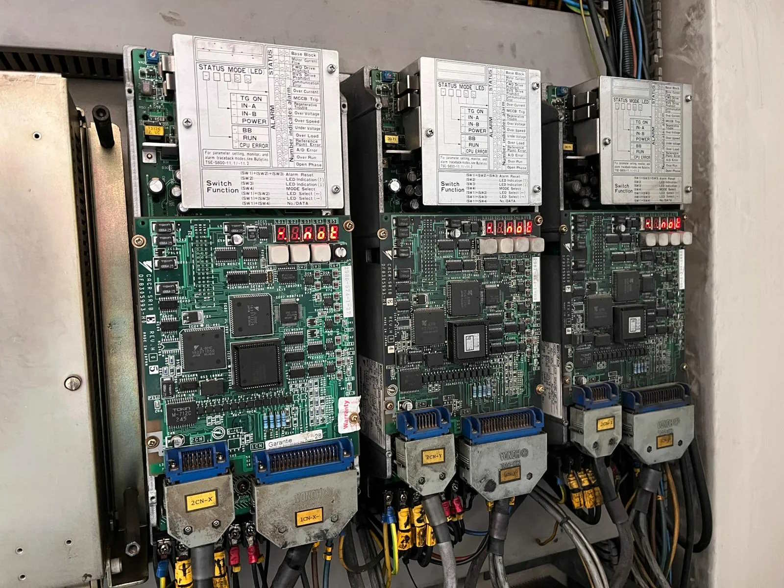 Вертикальный обрабатывающий центр с ЧПУ KONDIA CM 1650 CNC-ID17316