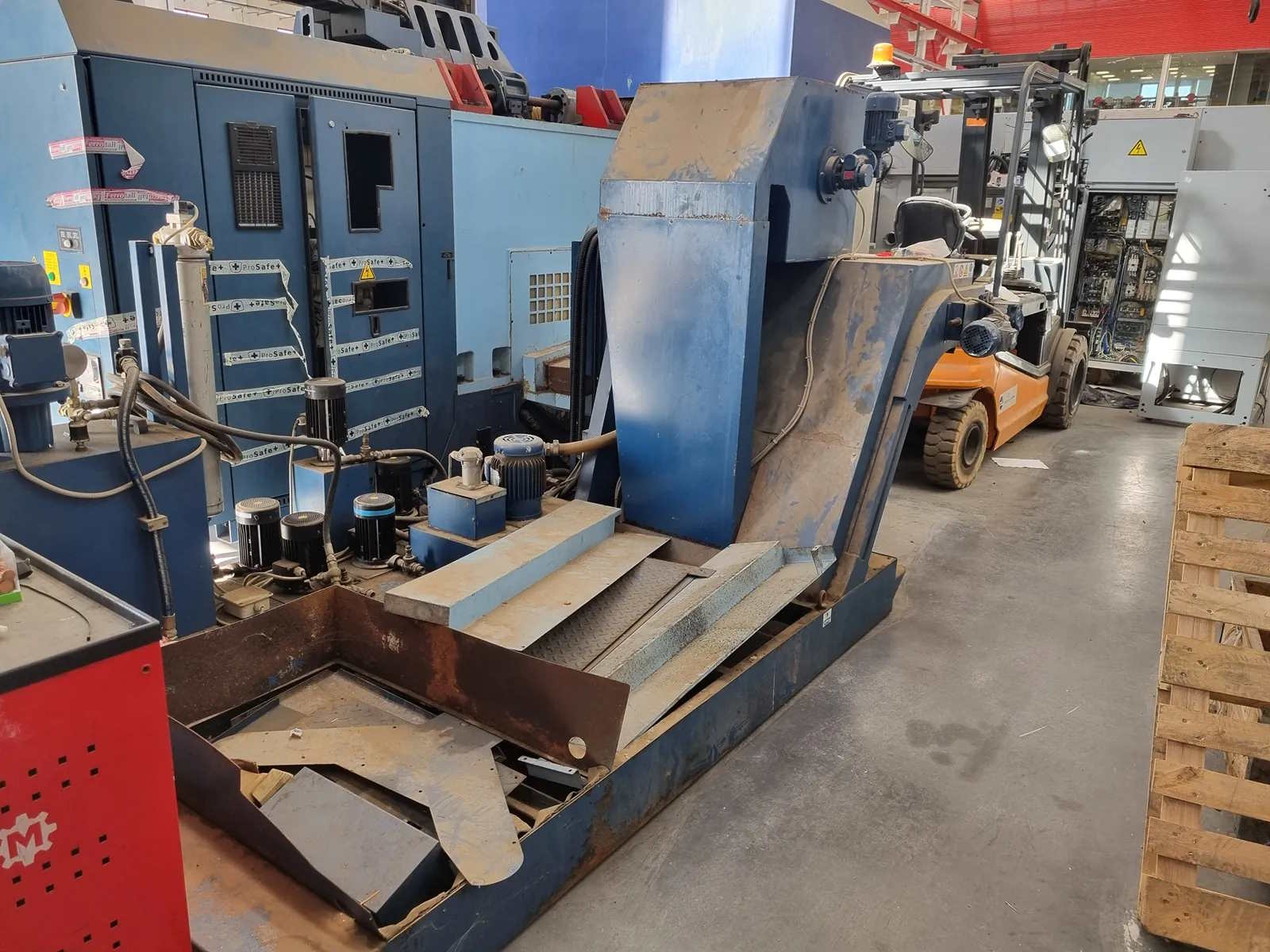 Вертикальный обрабатывающий центр с ЧПУ MATSUURA V. MAX 800 — 2002 г.-ID17318