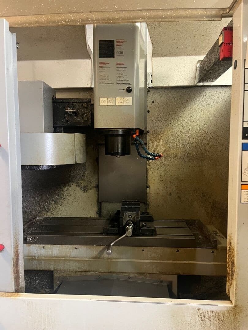 Вертикальный обрабатывающий центр с ЧПУ Мини-фрезер HAAS Super Mini Mill-ID17213