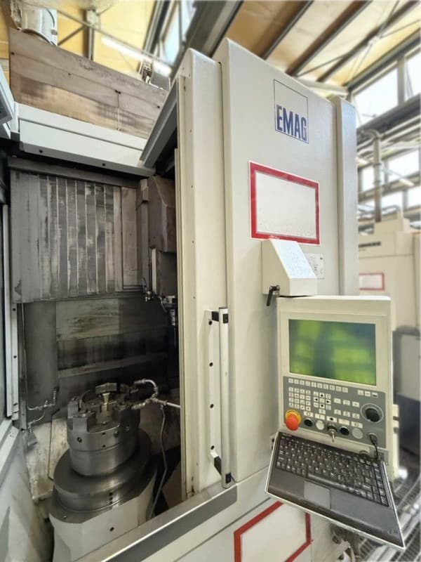Вертикальный токарно-фрезерный обрабатывающий центр с ЧПУ EMAG VMC 450 MT-ID18009