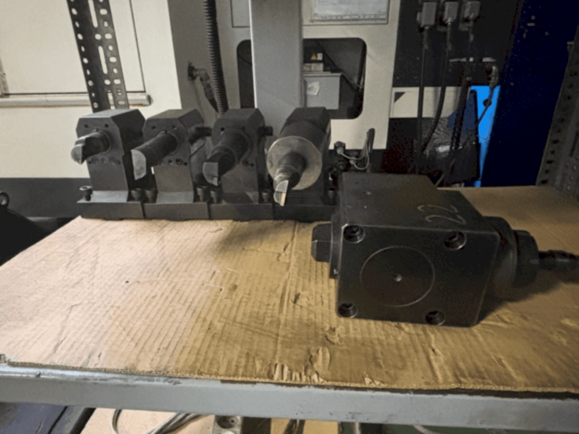 Вертикальный токарный станок HWACHEON VT550R-ID17128