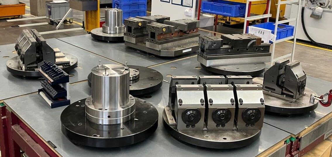 Высокоскоростной 5-осевой обрабатывающий центр Chiron Mill 2000-ID17965