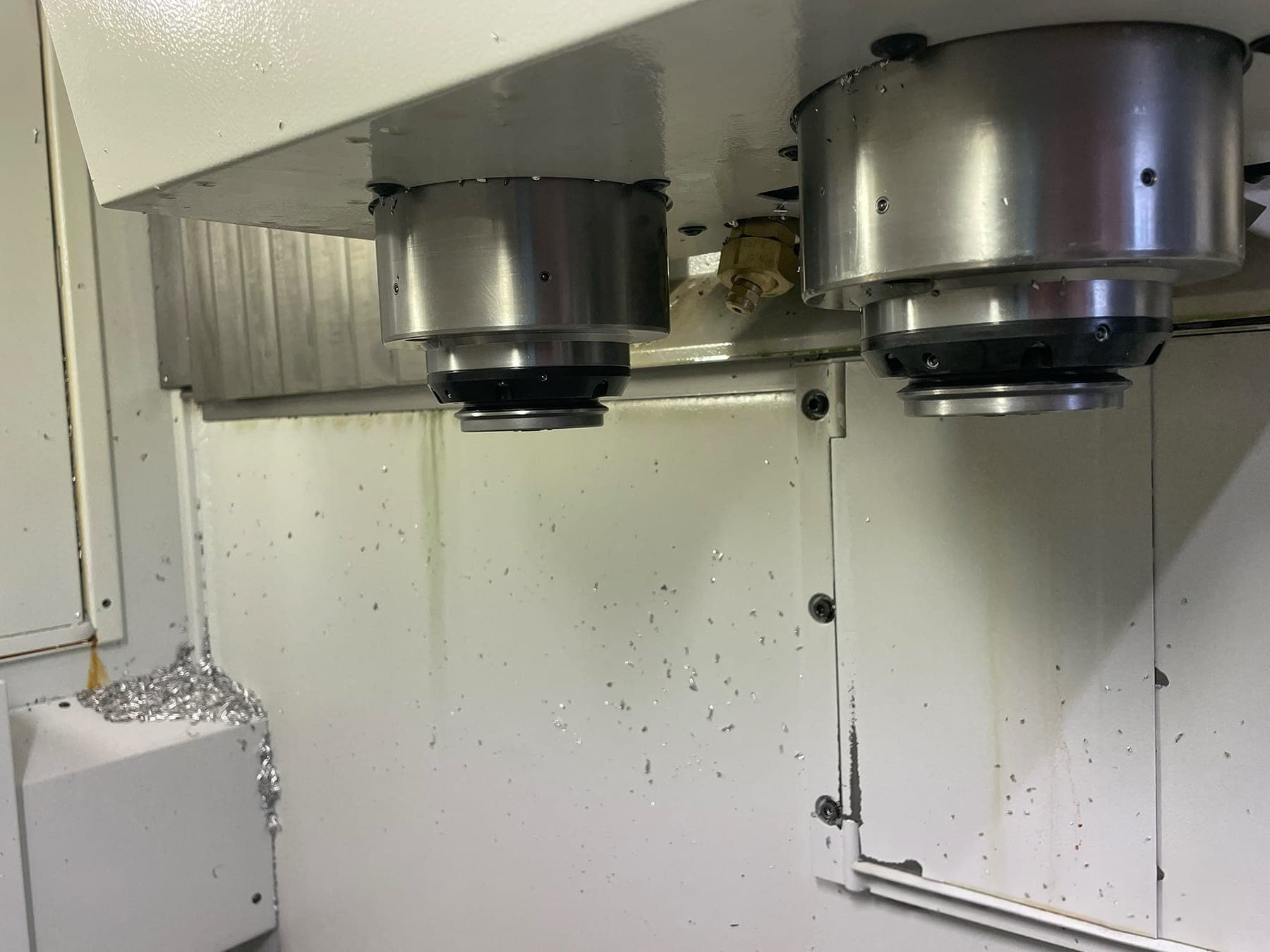 Высокоскоростной обрабатывающий центр Chiron DZ 08 W Magnum-ID17683