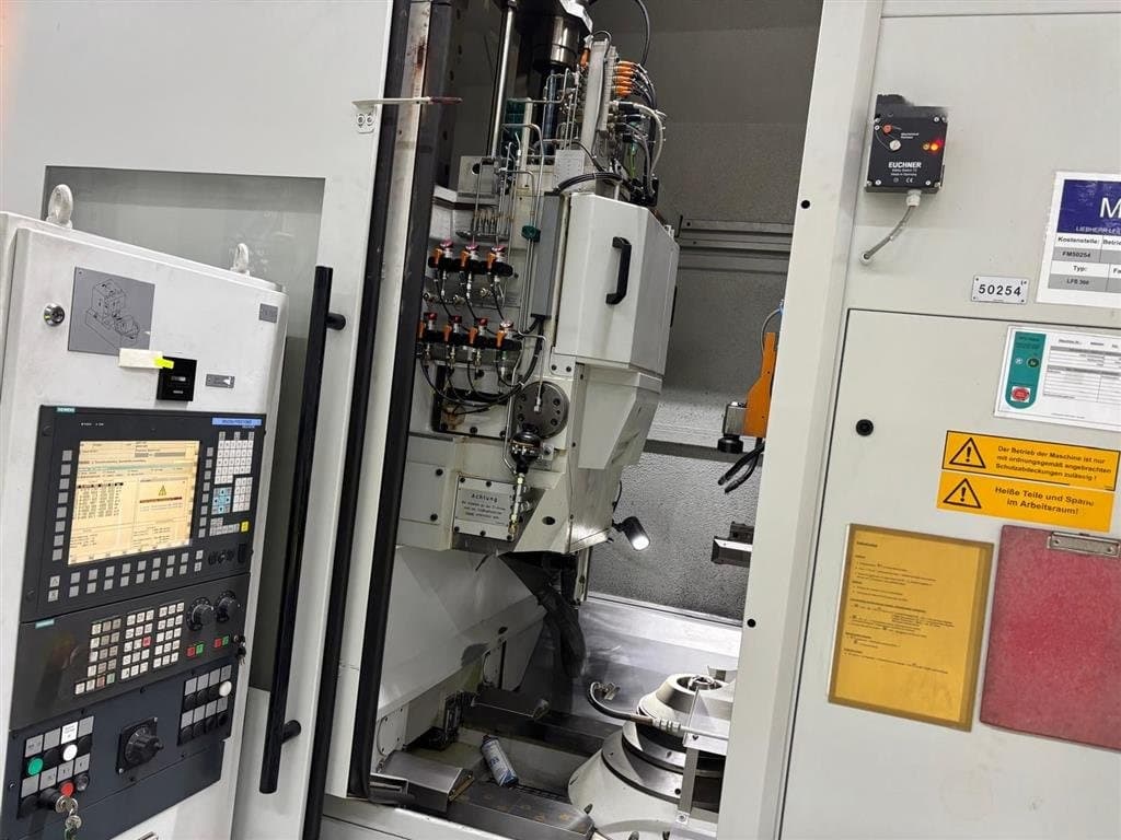 Зубодолбежный станок LIEBHERR LFS300-ID17277